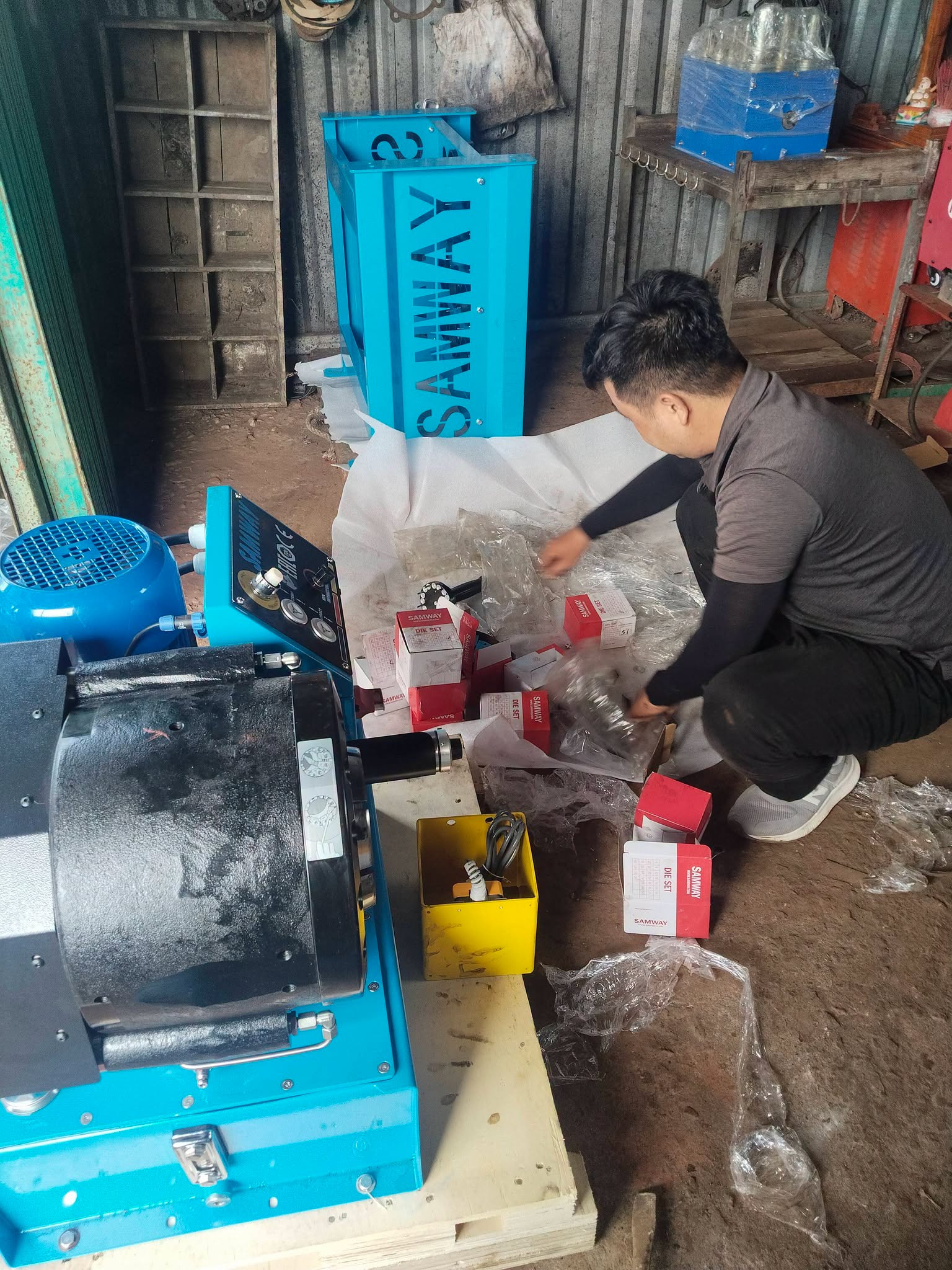Lắp đặt máy bấm ống thủy lực tại Cần Thơ