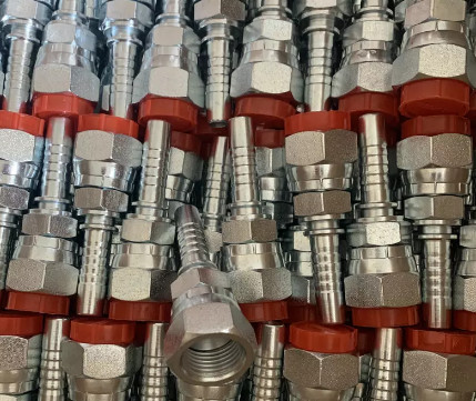 Đầu nối Komatsu - Liên xô lõm