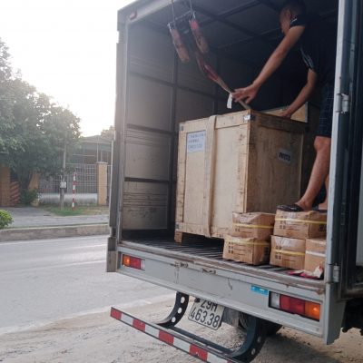 Hạ cont hàng đầu cos, rắc co...